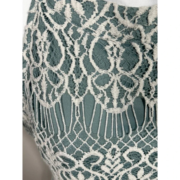Womans Boho Halter Top Dress Size Medium Lace Mini Dress - Picture 2 of 8
